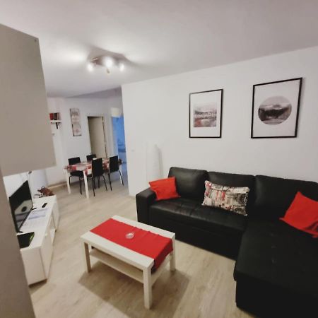 Apartamento Con Encanto "Larios Street" Apartment มาลากา ภายนอก รูปภาพ