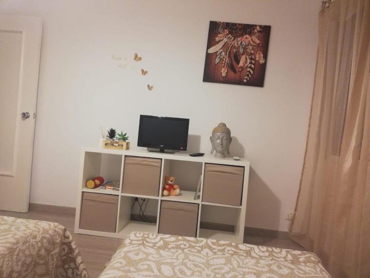 Apartamento Con Encanto "Larios Street" Apartment มาลากา ภายนอก รูปภาพ