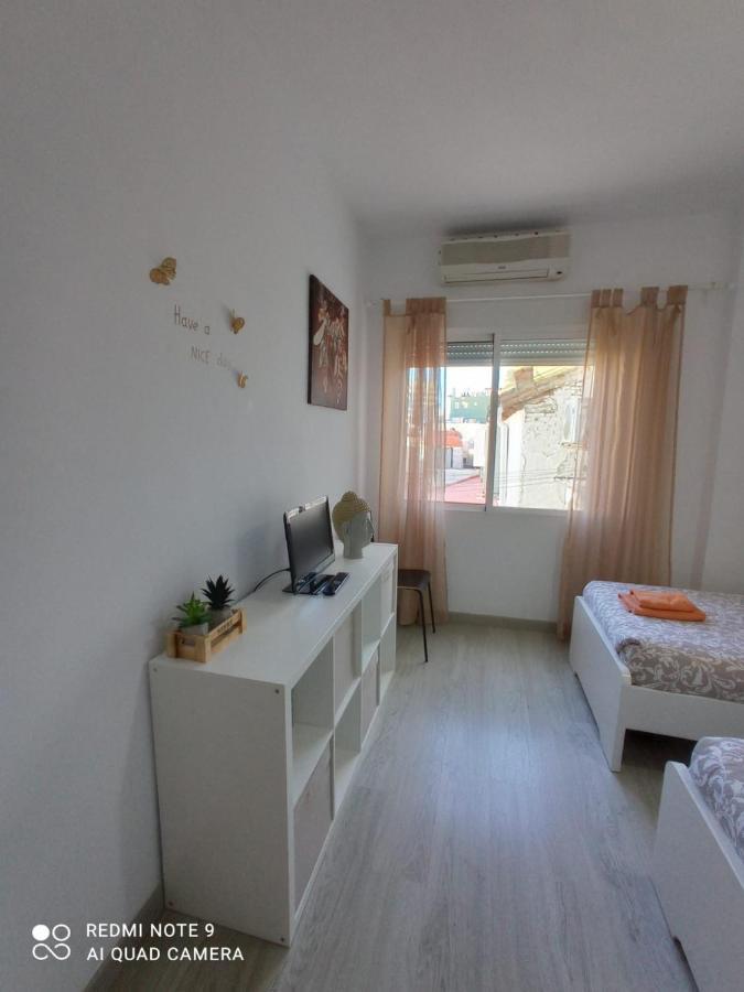 Apartamento Con Encanto "Larios Street" Apartment มาลากา ภายนอก รูปภาพ