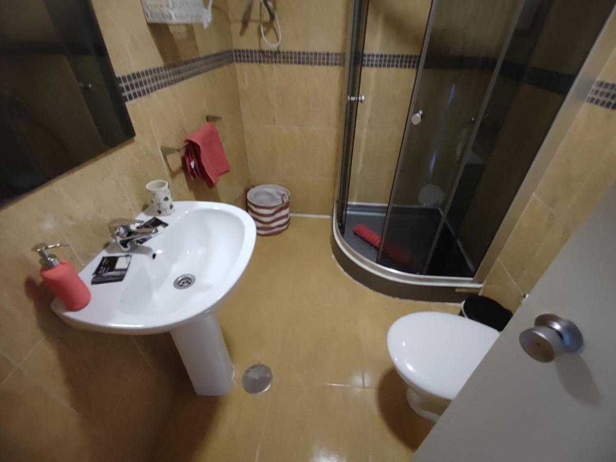 Apartamento Con Encanto "Larios Street" Apartment มาลากา ภายนอก รูปภาพ