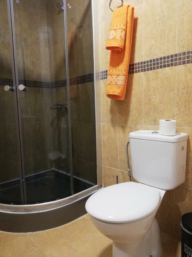 Apartamento Con Encanto "Larios Street" Apartment มาลากา ภายนอก รูปภาพ