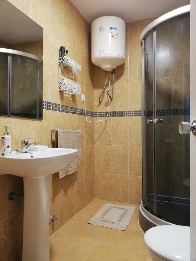 Apartamento Con Encanto "Larios Street" Apartment มาลากา ภายนอก รูปภาพ