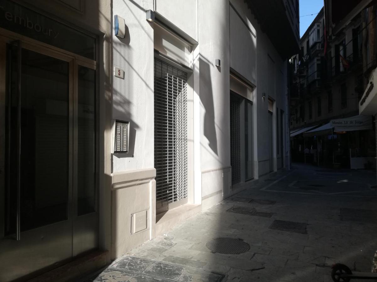 Apartamento Con Encanto "Larios Street" Apartment มาลากา ภายนอก รูปภาพ